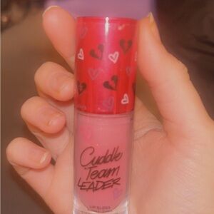 Cuddle team leader NEW lip gloss